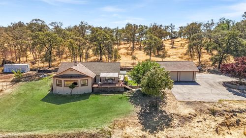 8700 Hubbard Rd, Auburn, CA, 95602-9221 | Card Image