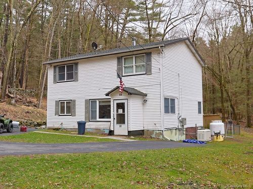 68 Kennel Rd, Cuddebackville, NY, 12729-5110 | Card Image