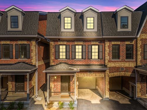 17 Kennisis Way, Vaughan, ON, L6A5E3 | Card Image