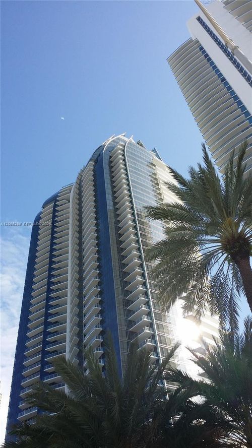 2306-17121 Collins Ave, Sunny Isles Beach, FL, 33160-3897 | Card Image