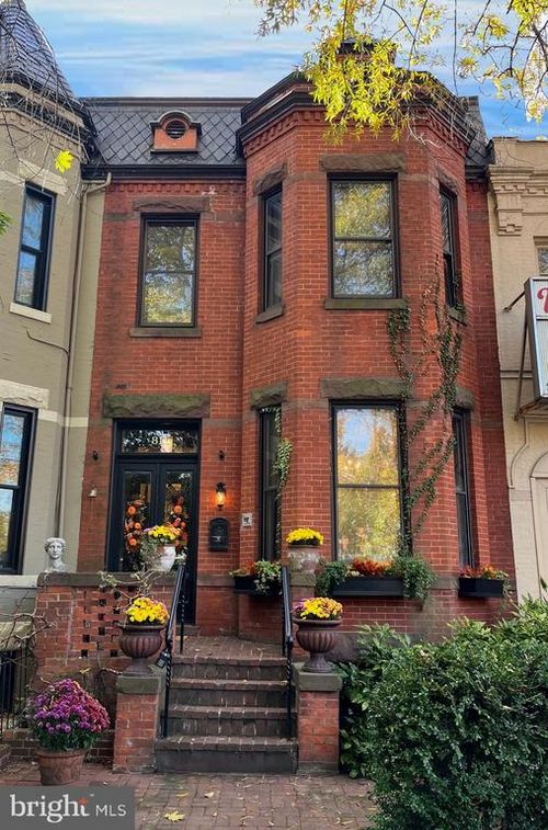 811 Massachusetts Ave Ne, WASHINGTON, DC, 20002-6015 | Card Image