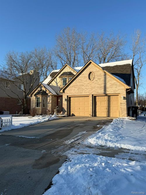 29830 Bobrich St, Livonia, MI, 48152-4540 | Card Image