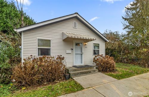 335 N Madison St, Monroe, WA, 98272-1410 | Card Image