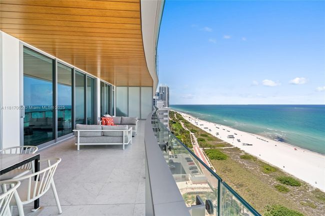 APT-1602 - 5775 Collins Ave, Condo with 2 bedrooms, 3 bathrooms and null parking in Miami Beach FL | Image 33