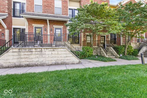 6590 Reserve Dr, Indianapolis, IN, 46220-1889 | Card Image