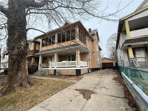 851 Paxton Rd, Cleveland, OH, 44108-2462 | Card Image