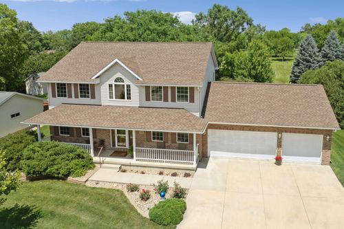 219 Cordoba Ave, Cedar Falls, IA, 50613-6313 | Card Image