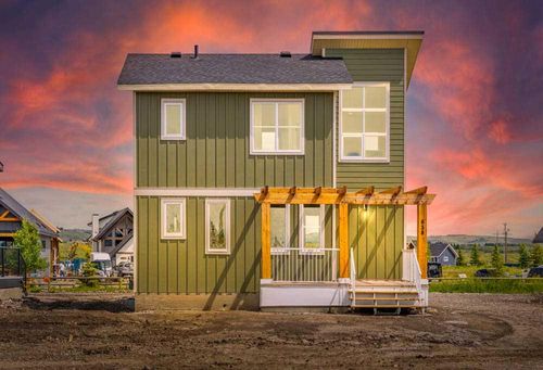 {{alt}} | Card Image