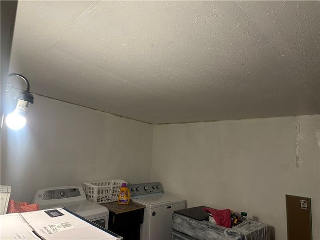 1411 Consuelo St, House other with 3 bedrooms, 1 bathrooms and 2 parking in Alice TX | Image 16