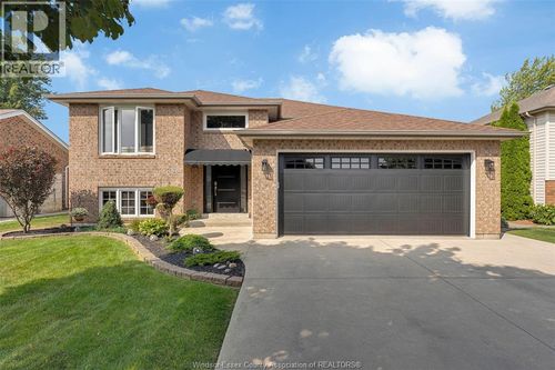 482 Thorn Ridge Cres, Amherstburg, ON, N9V3X4 | Card Image