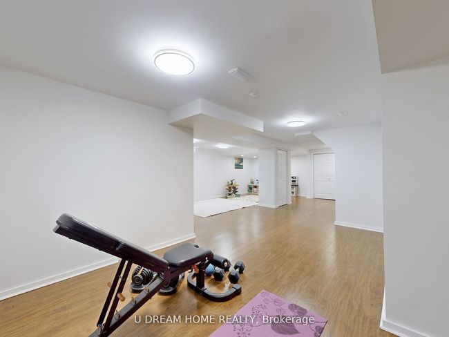 84 Autumn Way, House other with 4 bedrooms, 4 bathrooms and 4 parking in Aurora ON | Image 32