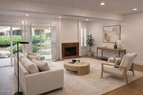 unit-125-5720 Owensmouth Ave, Woodland Hills, CA, 91367-4923 | Card Image