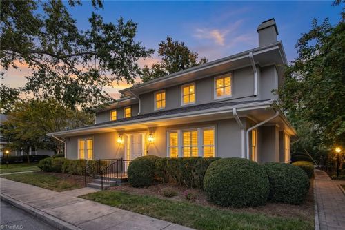 a-414 Fisher Park Cir, Greensboro, NC, 27401-6009 | Card Image
