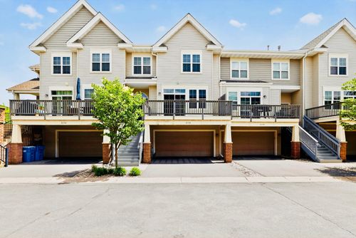 8138 Oakview Cir N, Maple Grove, MN, 55369-7173 | Card Image