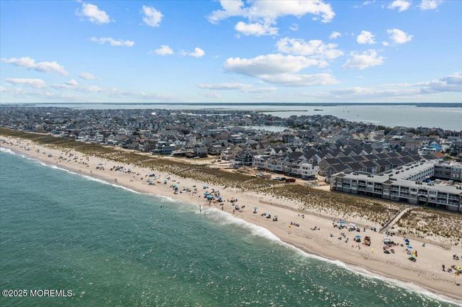3 Cummings St, Condo with 3 bedrooms, 3 bathrooms and null parking in Mantoloking NJ | Image 28
