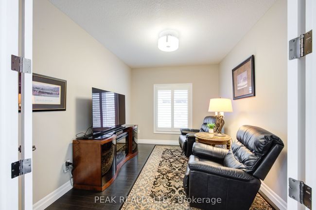 8 Loganville Lane, Condo with 3 bedrooms, 3 bathrooms and 2 parking in New Hamburg ON | Image 22