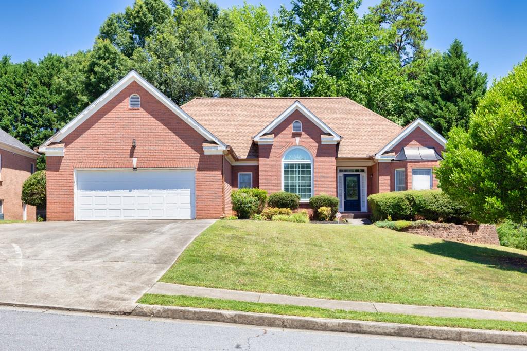 Lewis Ridge Cir, Lawrenceville, GA 30045