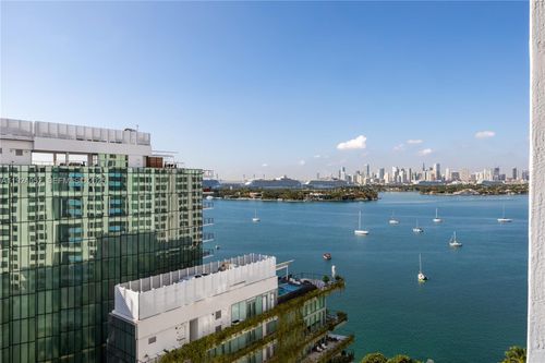 1712-1330 West Ave, Miami Beach, FL, 33139-0900 | Card Image
