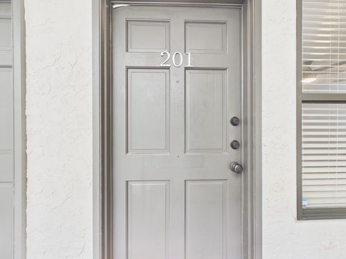 201-2409 Leon St, Austin, TX, 78705-4659 | Card Image