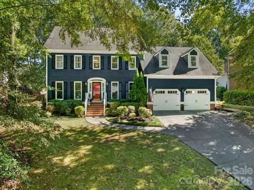 9301 Hanover South Trl, Charlotte, NC, 28210-7732 | Card Image