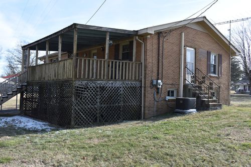 7914 Old Nashville Hwy, Mcminnville, TN, 37110-2959 | Card Image