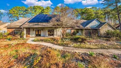 33 Club Manor Dr, Maumelle, AR, 72113-6406 | Card Image