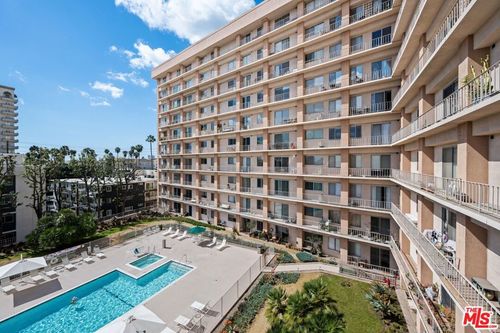 512-100 S Doheny Dr, Los Angeles, CA, 90048-2990 | Card Image