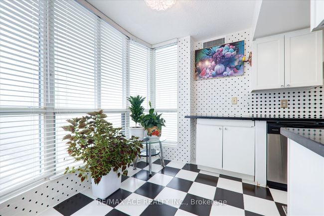 1410 - 1470 Midland Ave, Condo with 2 bedrooms, 2 bathrooms and 1 parking in Scarborough ON | Image 18