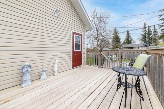 402 2 Nd Street W, Home with 3 bedrooms, 1 bathrooms and null parking in Maidstone SK | Image 35