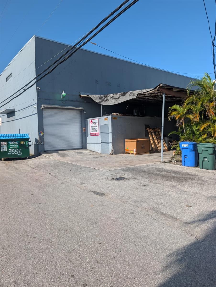 Land in Oakland Park