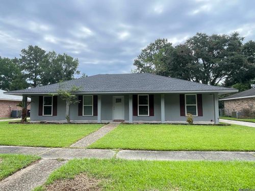 7525 Proxie Dr, Baton Rouge, LA, 70817-5351 | Card Image