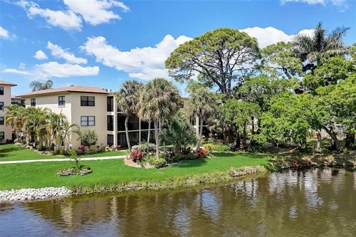 c212-425 30th Ave W, BRADENTON, FL, 34205-8032 | Card Image
