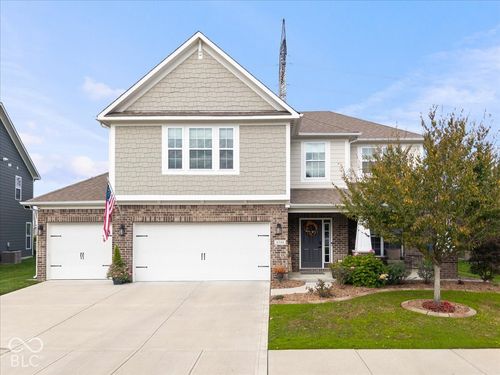6344 Sugar Maple Dr, Zionsville, IN, 46077-7667 | Card Image