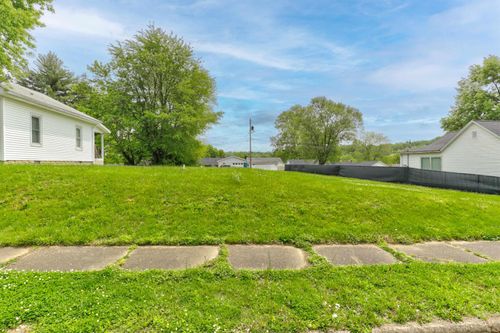 422 13th St, Tell City, IN, 47586-1823 | Card Image