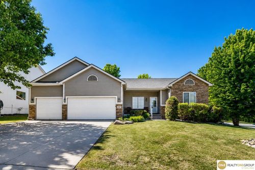 19887 I St, Omaha, NE, 68135-3785 | Card Image