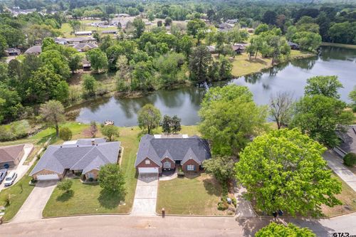 233 Lakeside Pl, Mineola, TX, 75773-1059 | Card Image
