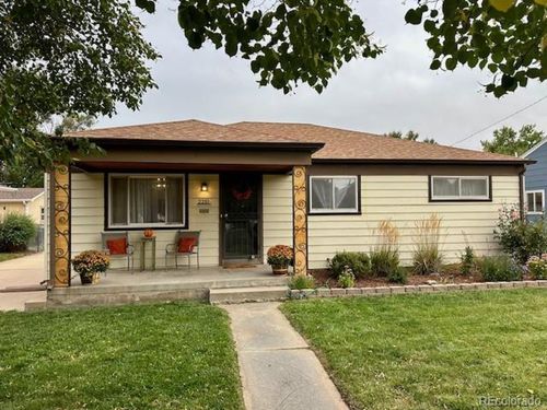 2251 Newark St, Aurora, CO, 80010-1351 | Card Image