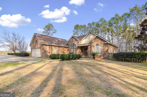 612 Industrial Park Dr, Baxley, GA, 31513-7257 | Card Image