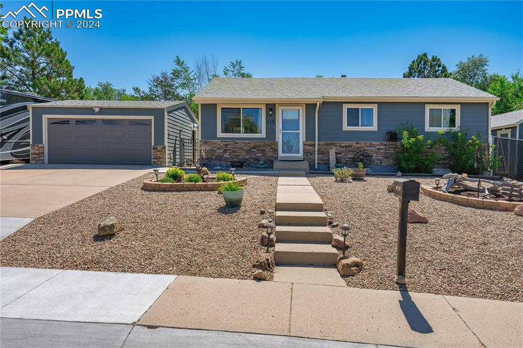 Milton Dr, Colorado Springs, CO 80910