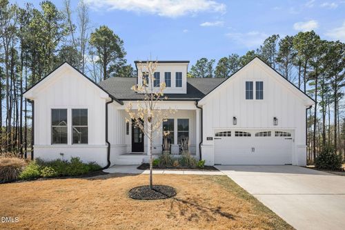 624 Long Lake Dr, Fuquay-Varina, NC, 27526-3761 | Card Image