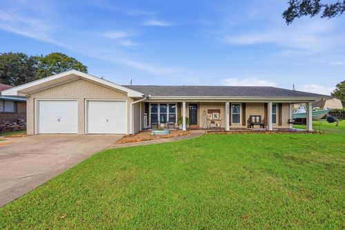 2800 Upton Dr, Port Arthur, TX, 77642-0203 | Card Image