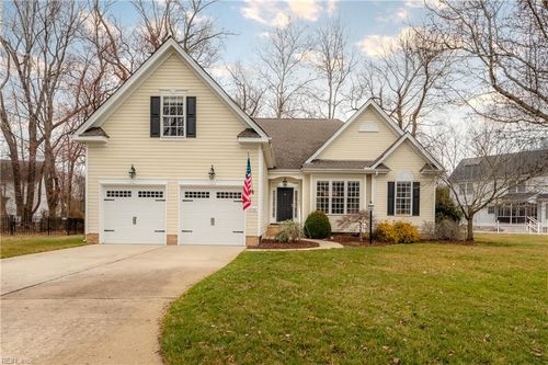 13152 Fox Chase Ct, Carrollton, VA, 23314-3321 | Card Image