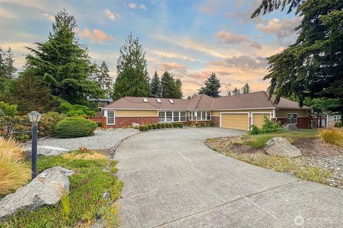 132 Madigan Rd, Sequim, WA, 98382-9325 | Card Image