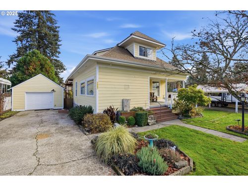 1833 D St, Forest Grove, OR, 97116-2729 | Card Image