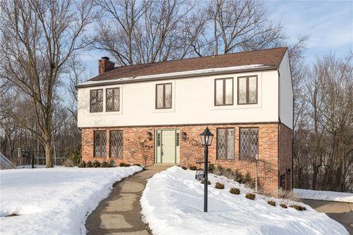 2548 Country Side Ln, Wexford, PA, 15090-7940 | Card Image
