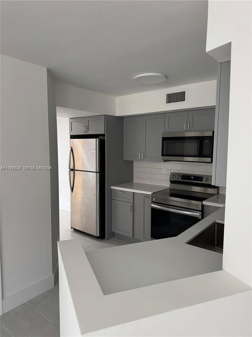 apt-2209-1280 S Alhambra Cir, Coral Gables, FL, 33146-3166 | Card Image