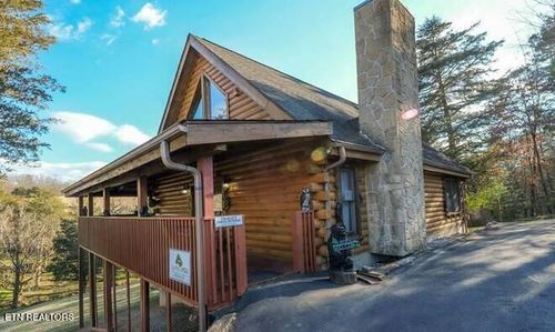 1840 Trout Way, Sevierville, TN, 37862-7270 | Card Image