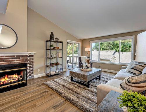 b203-432 3rd Ave S, Edmonds, WA, 98020-8420 | Card Image