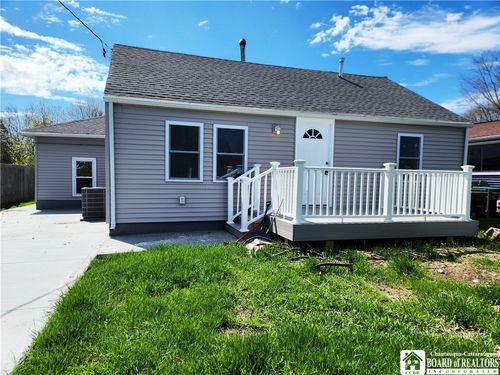 5347 Lake Ave, Orchard Park, NY, 14127-1042 | Card Image