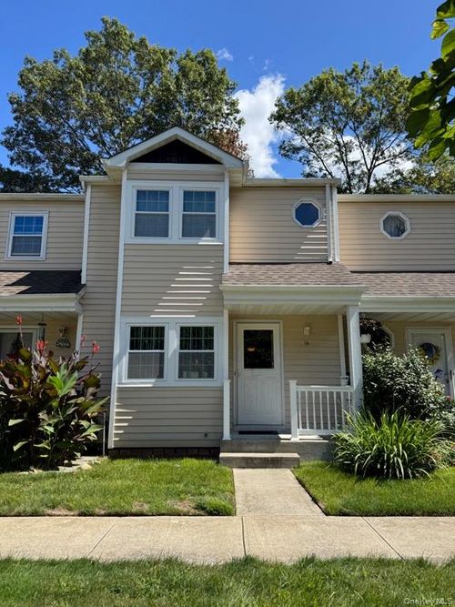 14 Franklin Cmns, Yaphank, NY, 11980-2007 | Card Image